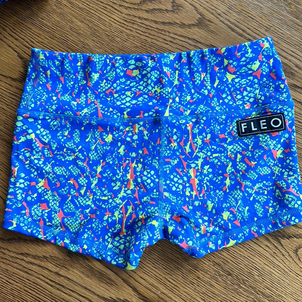 Fleo Shorts M